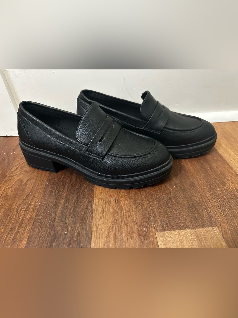Rocket Dog Women’s Perry Lug Slip-On Loafer Size 10 EUC